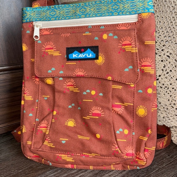 Kavu crossbody excellent condition - Picture 1 of 6